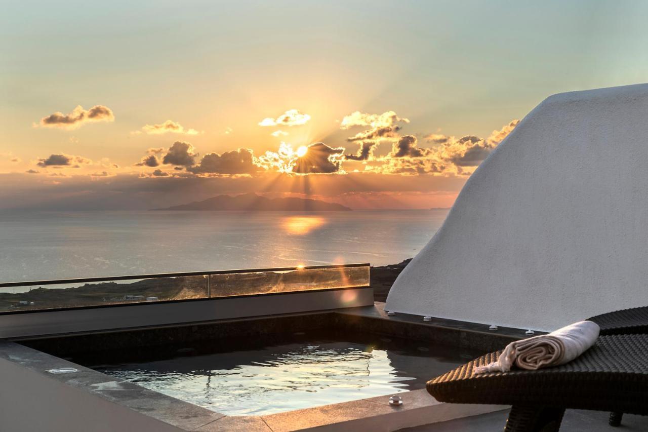 La Estrella 4 Suites With Sea View & 4 Prive Hot Tub Vourvoulos Bagian luar foto